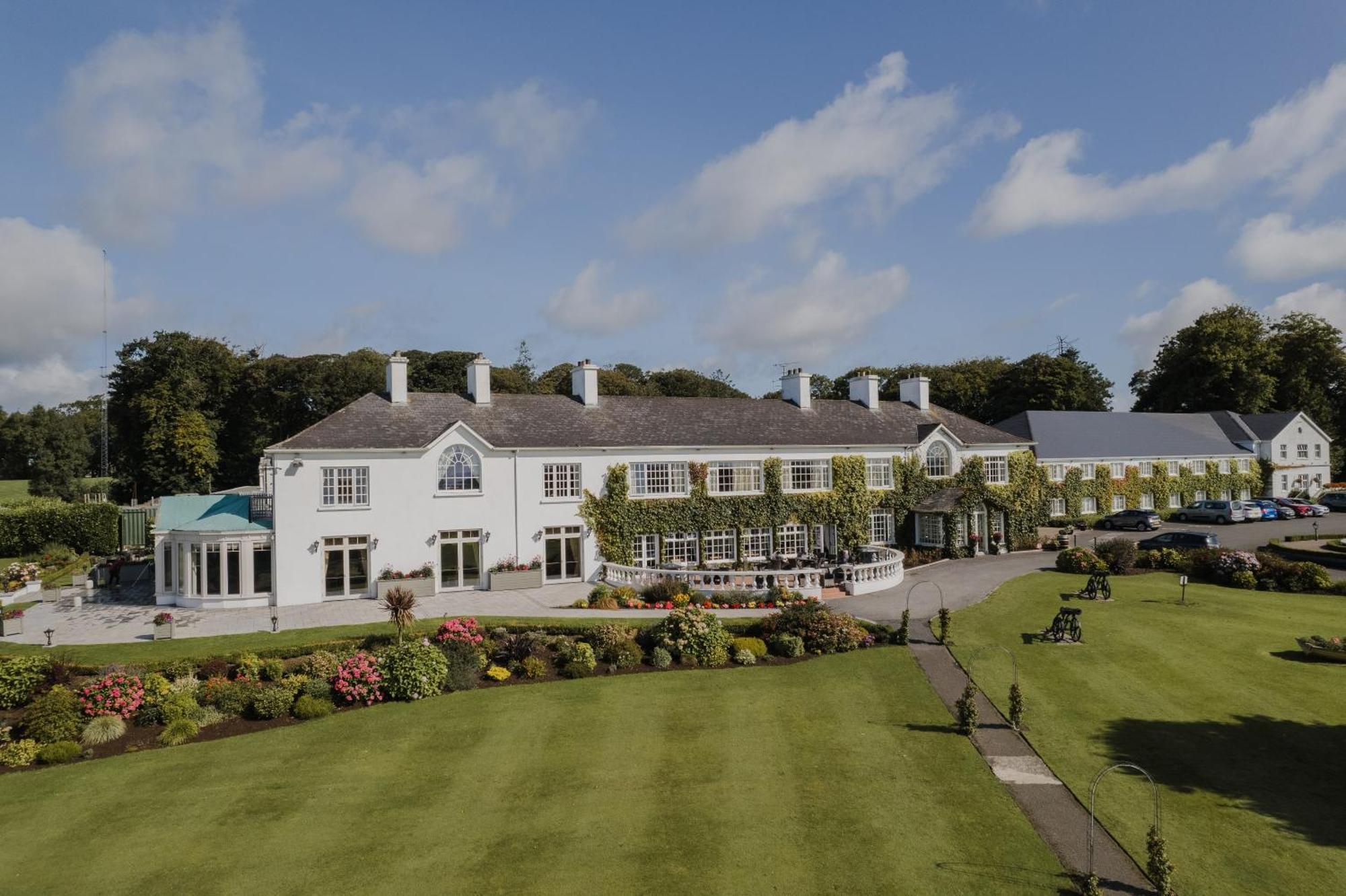 Crover House Hotel & Golf Club Mountnugent Екстер'єр фото