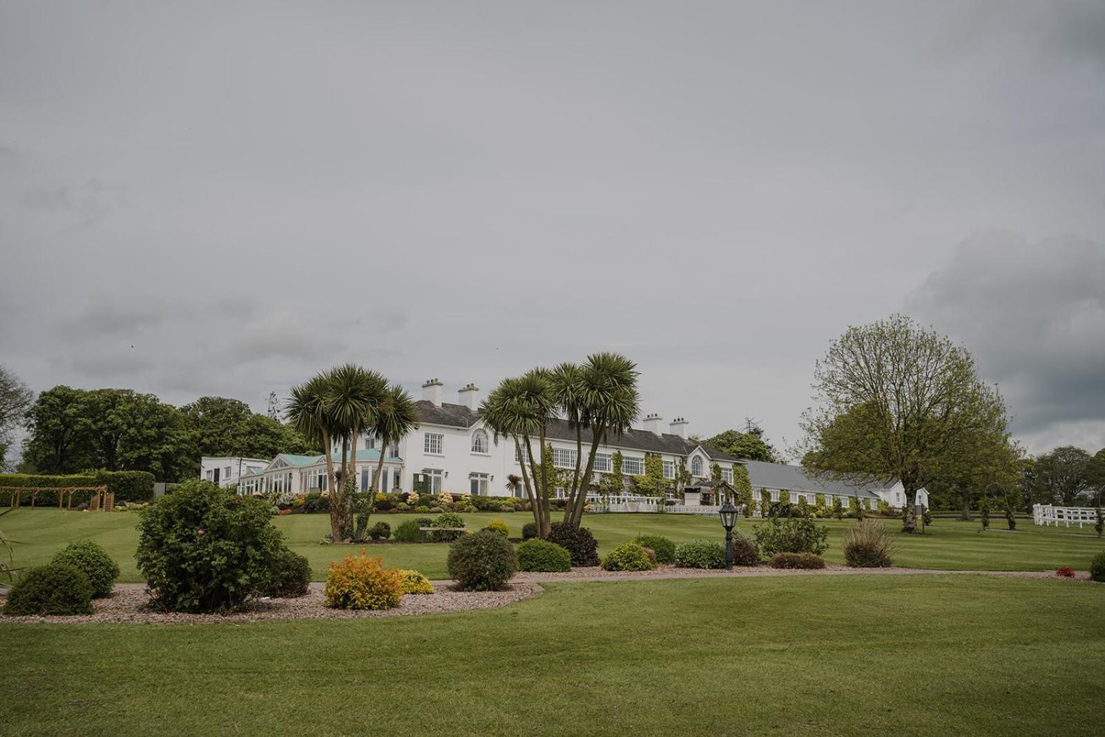 Crover House Hotel & Golf Club Mountnugent Екстер'єр фото